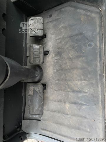 Voorlader vorkheftruck LINDE E30-02 Triplex Elektro Stapler 3.000kg Seitensch