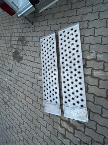 Radna platforma CMC Raupe/Gelenkteleskopbühne S23 AH23m NEUWERTI