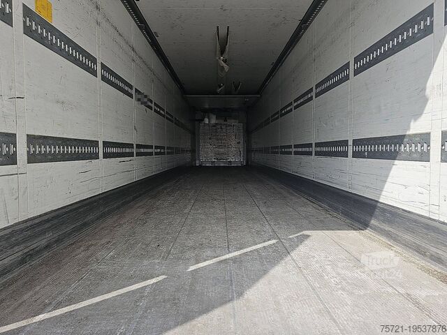 Prevoz v hladilniku/zamrznjenem stanju SCHMITZ SKO 24 LADEBORDWAND