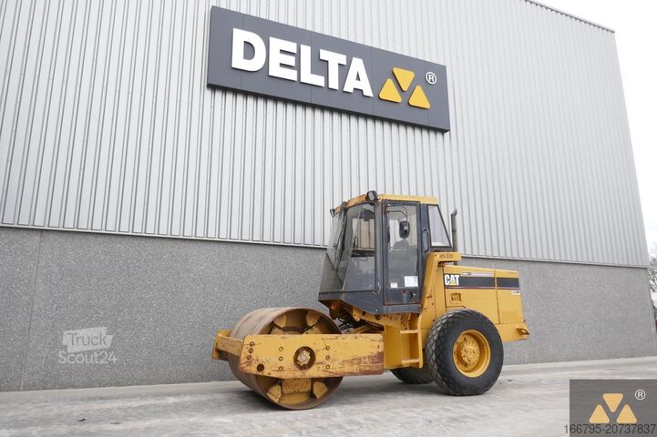 Tek tamburlu silindir Caterpillar CS433C