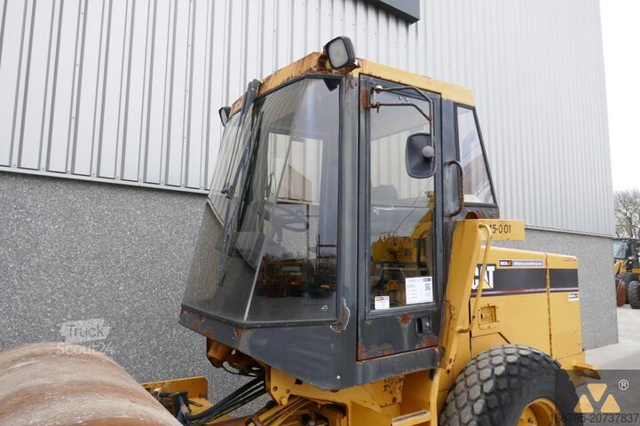 Tek tamburlu silindir Caterpillar CS433C