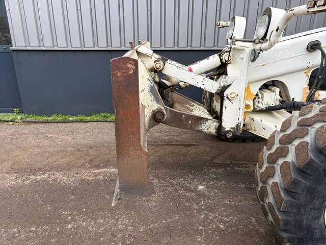 Grader New Holland F106.6/A
