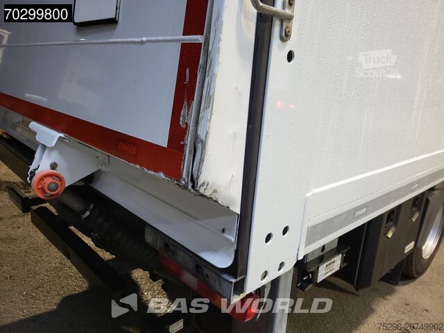 Koffer Mercedes Atego 816 4X2 8tonner Automatic 1000kg Ladebord...