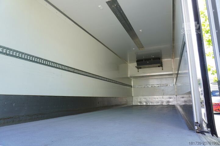 Ciężarówka chłodnia SCANIA R500 / Lecapitaine refrigerator 20 EPAL