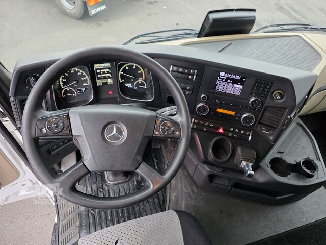 Kamion sa ravnom platformom Mercedes-Benz Actros 2745 6x2 Lenk/Lift Axe PK18002-EH