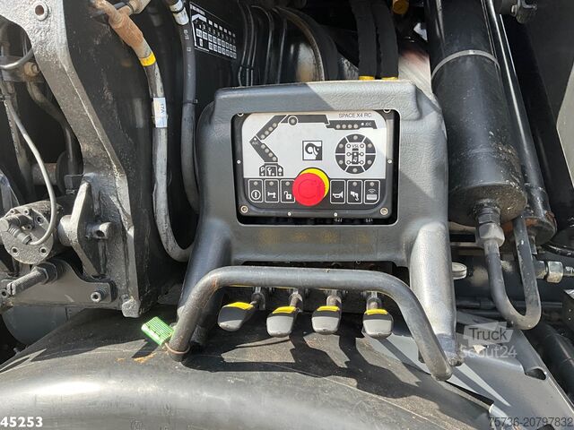 Standartinis-SZM Mercedes-Benz Arocs 3253 8x4 Hiab 105 Tonmeter laadkraan