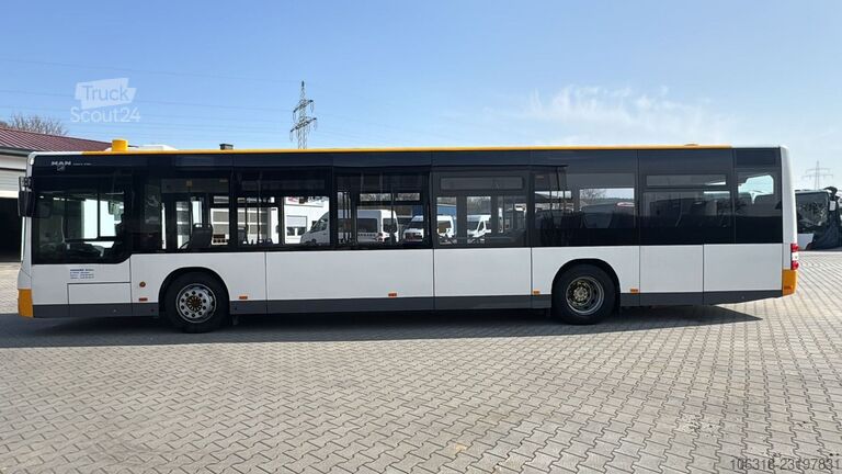 Pilsētas autobuss MAN A 21 Lions City  /  Fahrerklima