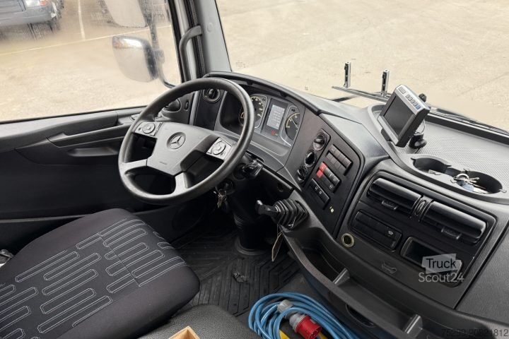 Kühlkoffer-LKW Mercedes-Benz Atego 1021 4x2 Kühlkoffer+HB / Swiss-Vehicle