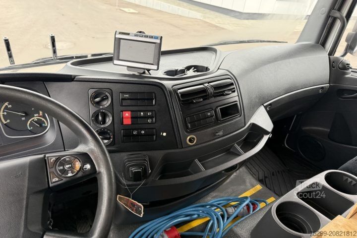 Kühlkoffer-LKW Mercedes-Benz Atego 1021 4x2 Kühlkoffer+HB / Swiss-Vehicle