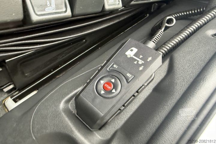 Kühlkoffer-LKW Mercedes-Benz Atego 1021 4x2 Kühlkoffer+HB / Swiss-Vehicle