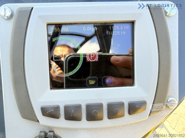 вузькопроходний навантажувач Combilift AISLE MASTER TRIPLEX 8500 FREE LIFT TOP1