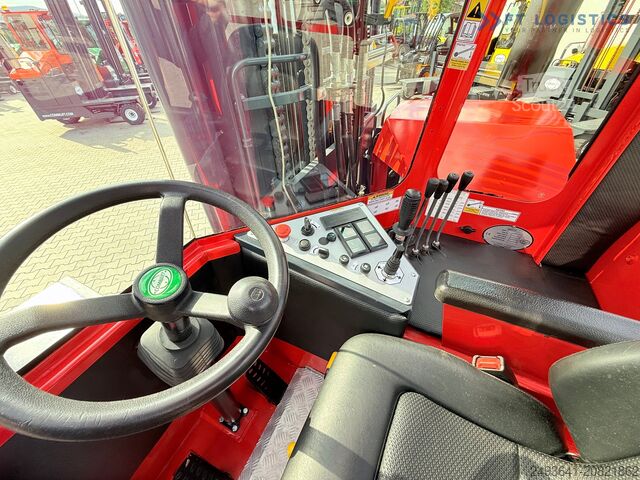 чотири-напрямний навантажувач Combilift C8000 GAS TRIPLEX 8300 WIDE POSITIONER