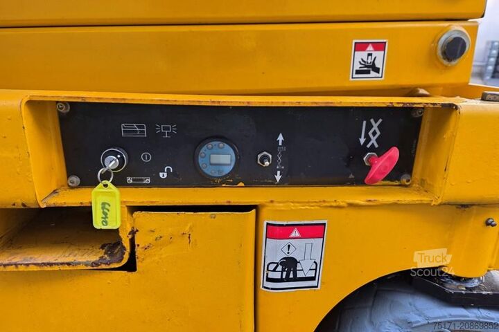 Scherenhebebühne Haulotte Compact 12 Electric, 12m Working Height, 300kg Cap