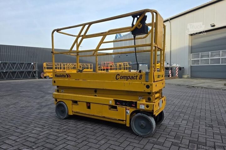 Scherenhebebühne Haulotte Compact 8 As-Is, Electric, 8.2m Working Height, 35
