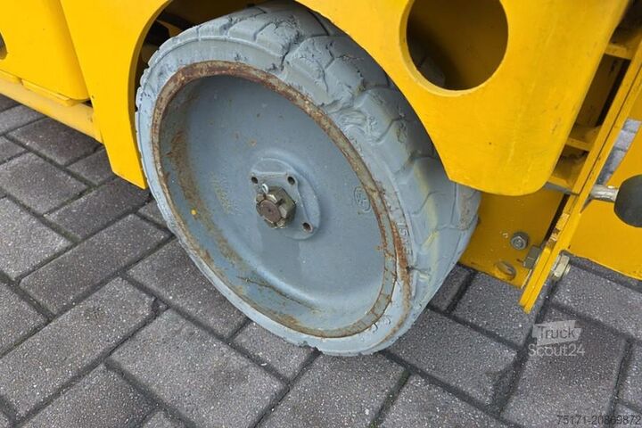 Scherenhebebühne Haulotte Compact 8 Electric, 8.2m Working Height, 350kg Cap