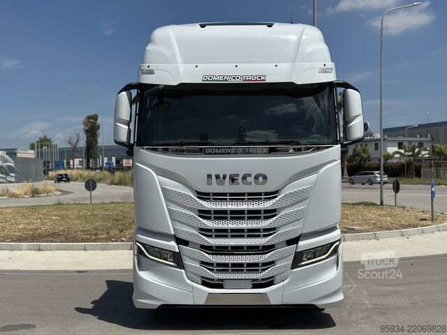 Vakio vetoauto IVECO S-WAY 530