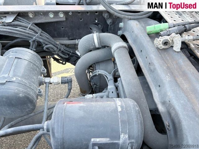 Gevaarlijke stoffen vrachtwagen MAN TGX 18.460 4X2 BLS