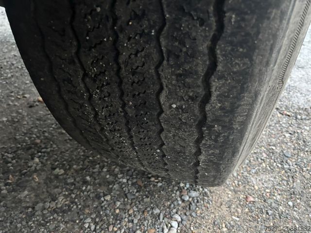 Naczepa wywrotka SCHMITZ CARGOBULL Thermomulde 25 m³/Liftachse