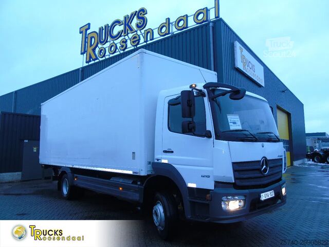 Bőrönd Mercedes-Benz Atego 1218 + LOADLIFT + EURO 6