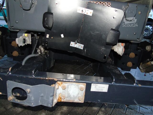 Bőrönd Mercedes-Benz Atego 1218 + LOADLIFT + EURO 6