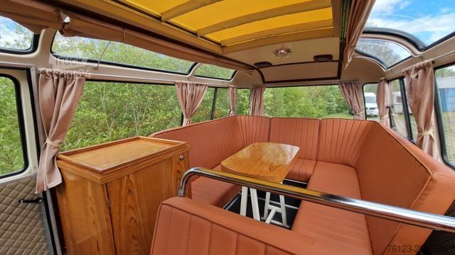 Микробус MERCEDES-BENZ Vorgänger Sprinter O 319 Samba mit Faltdach AC