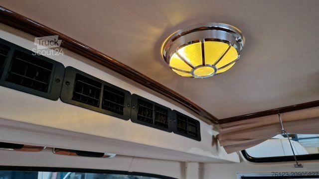 Микробус MERCEDES-BENZ Vorgänger Sprinter O 319 Samba mit Faltdach AC