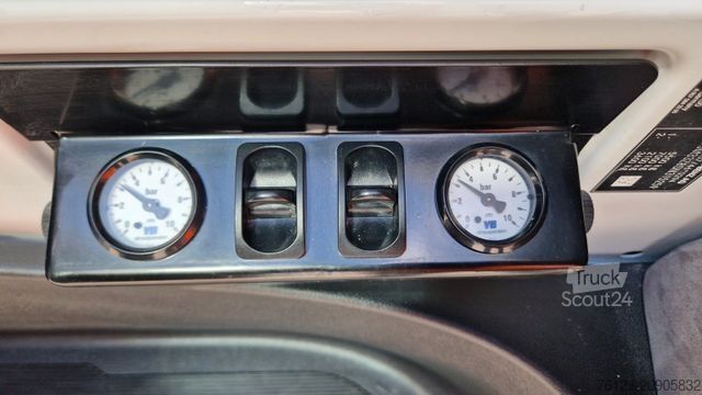 Minibusz MERCEDES-BENZ 30 Sitzer Schul- Transferbus 519 Lagerfahrzeug