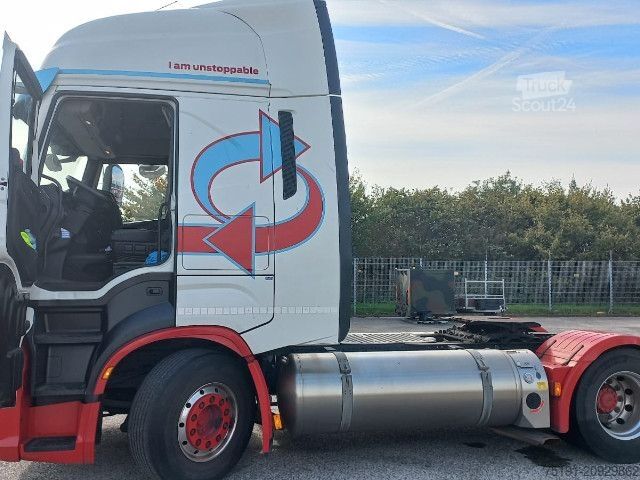 Standard SZM IVECO AS440S46T/P 2LNG