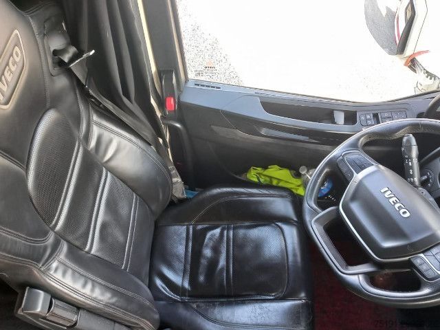 Trattore stradale standard IVECO AS440S46T/P 2LNG