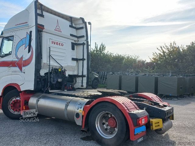 Tracteur routier standard IVECO AS440S46T/P 2LNG