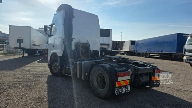 Tractora standard Volvo FH12 430