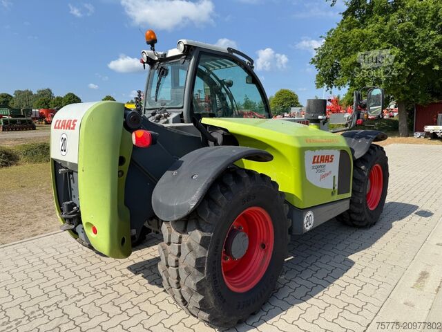 Máquina agrícola  Scorpion 7030