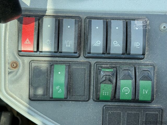 Máquina agrícola  Scorpion 7030