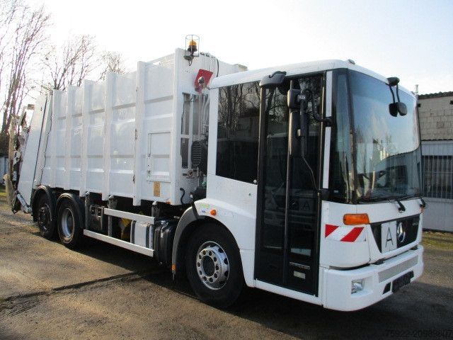 Camion à ordures MERCEDES-BENZ 2633 Econic Zöller mit U5 Umleerschüttung