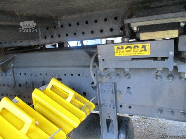 Camion à ordures MERCEDES-BENZ 2633 Econic Zöller mit U5 Umleerschüttung