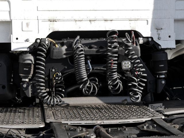 Nákladní vůz na nebezpečné materiály DAF XG 480 FT + INTARDER + 2x TANK + FULL SPOILER