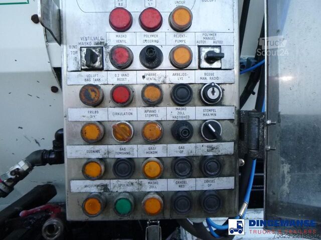 Sugekøretøj Scania P124-420 6x2 vacuum tank 10.5 m3