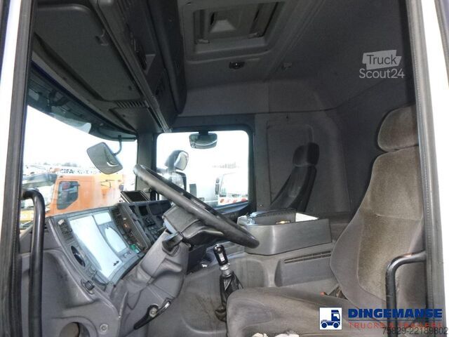 Sugekøretøj Scania P124-420 6x2 vacuum tank 10.5 m3