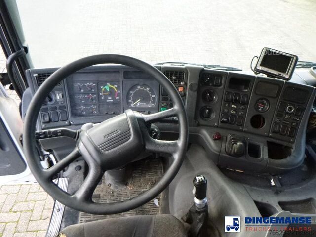 Sugekøretøj Scania P124-420 6x2 vacuum tank 10.5 m3