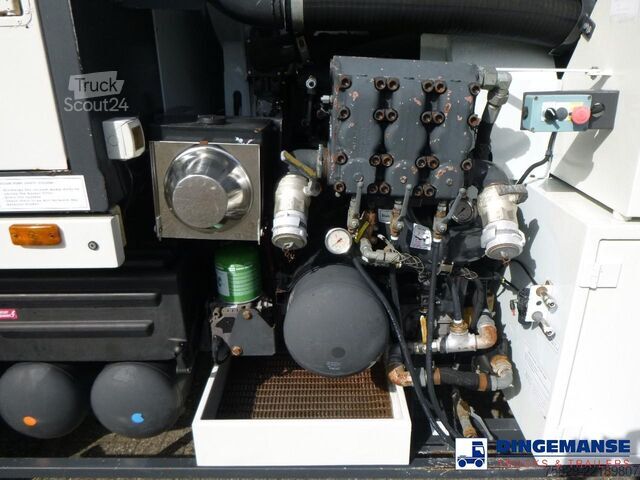 Sugande fordon Renault Kerax 450 dxi 6x4 RHD Rivard vacuum tank 11.9 m3