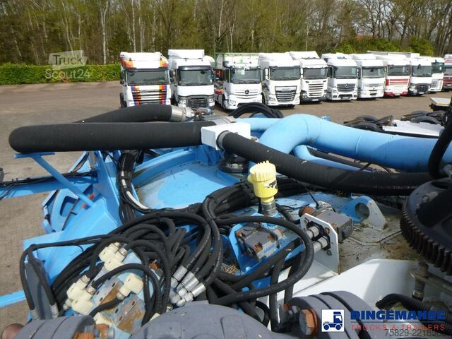 Sugande fordon Renault Kerax 450 dxi 6x4 RHD Rivard vacuum tank 11.9 m3