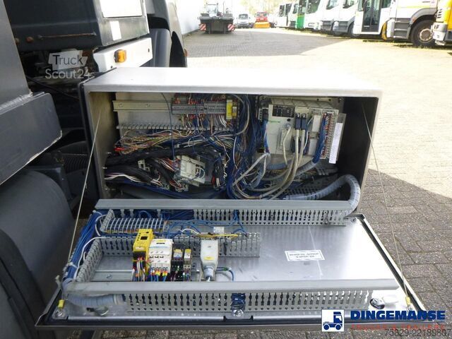 Sugande fordon Renault Kerax 450 dxi 6x4 RHD Rivard vacuum tank 11.9 m3