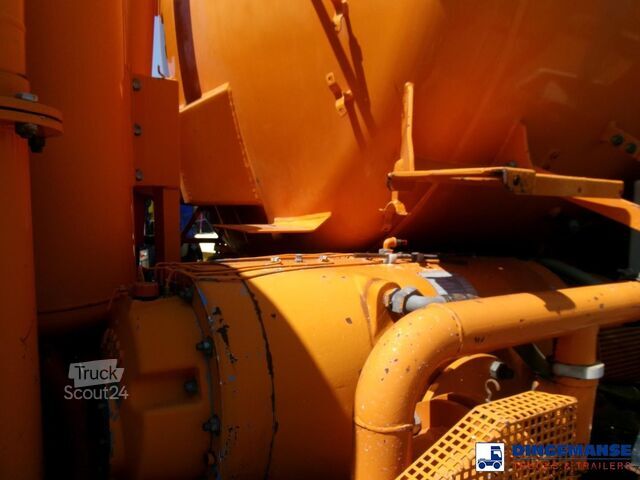 Sugebil MAN 41.463 8x4 Euro 2 vacuum tank ADR 15 m3 / 2 comp