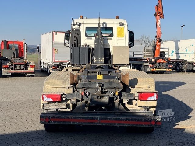 Haakarm vrachtwagen MAN 35.440 8x4 Abrollkipper / Intarder