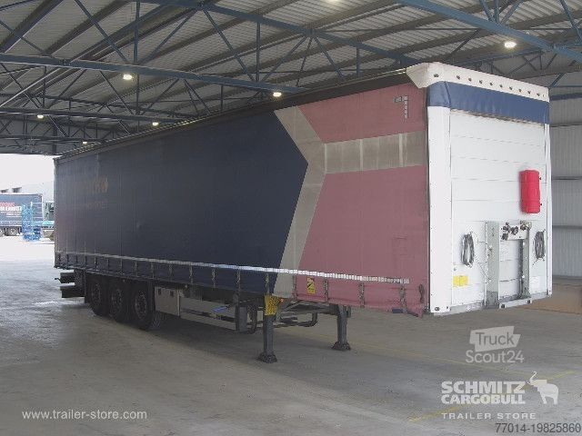 Semi-reboque aberto com lona Schmitz Cargobull Curtainsider Standard