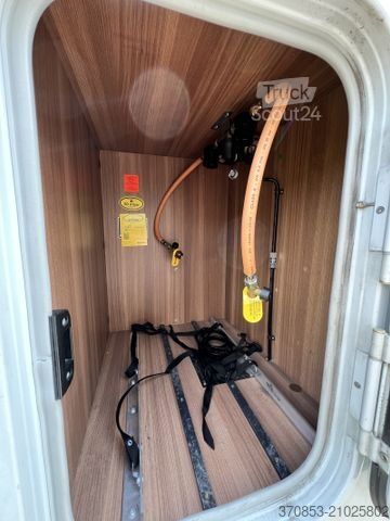 Half-integraal camper WEINSBERG CaraCompact EDITION PEPPER 600 MG