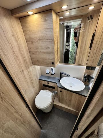 Half-integraal camper EURAMOBIL Profila T PT 720 EB Edition 101