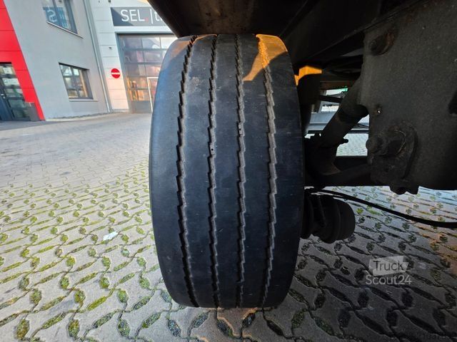 Koeloplegger SCHMITZ CARGOBULL SKO 24/L - 13.4 FP 45 COOL / Rolltor / Thermo Ki