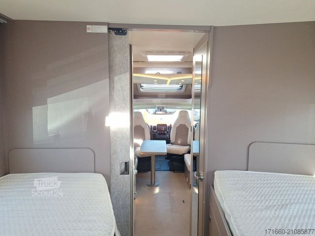 Ημιενσωματωμένο αυτοκινούμενο τροχόσπιτο BÜRSTNER Lyseo TD 727 G Mega Deal! 36.021 Euro sparen!