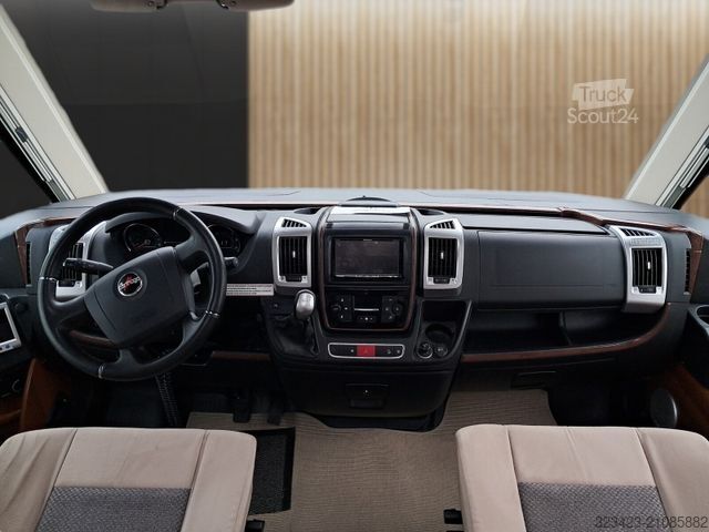 Integriertes Wohnmobil CARTHAGO chic e-line I 50 Yachting Solar, TV, Luftfederun